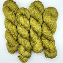 Load image into Gallery viewer, &#39;Curry&#39; Semi Solid 100g Skein
