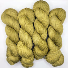 Load image into Gallery viewer, &#39;Curry&#39; Semi Solid 100g Skein
